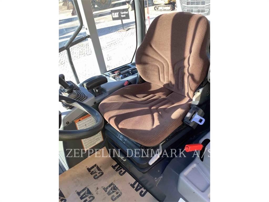 Hitachi ZW95 Iekrāvēji uz riteņiem