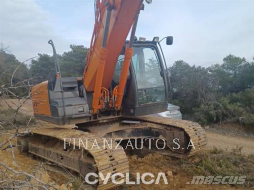 Hitachi ZX210 Kāpurķēžu ekskavatori
