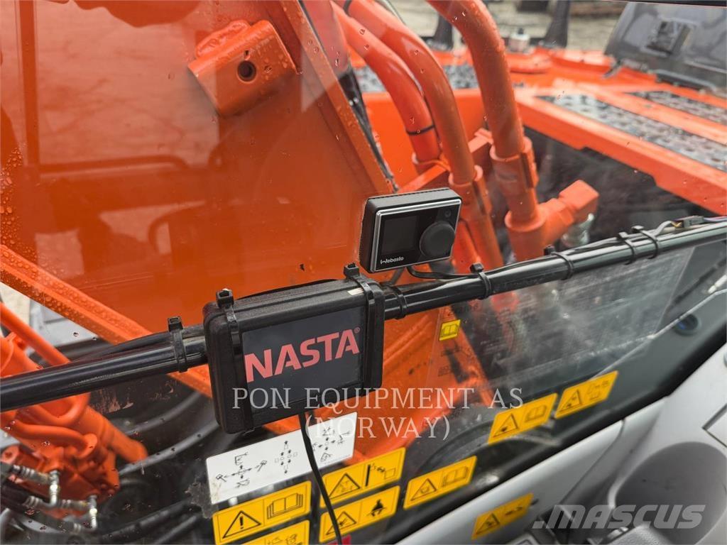 Hitachi ZX210LC Kāpurķēžu ekskavatori