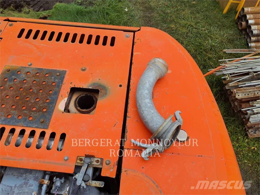 Hitachi ZX280LCN-3 Kāpurķēžu ekskavatori