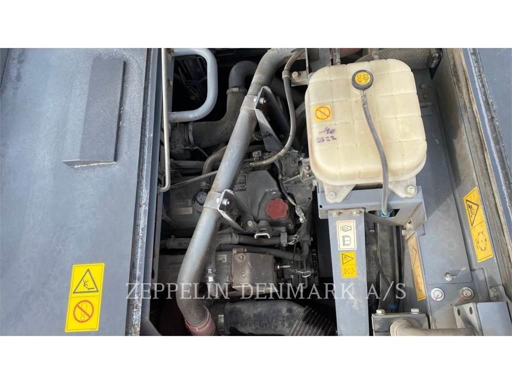 Hitachi ZX300LC6 Kāpurķēžu ekskavatori