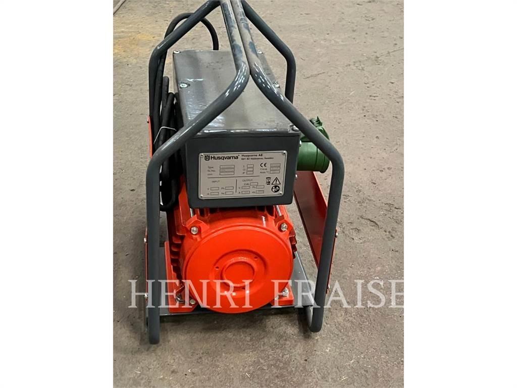 Husqvarna CF11 Būvniecība- Citi
