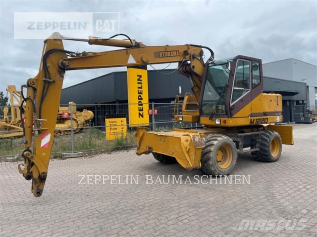 Hydrema M1220 Ekskavatori uz riteņiem