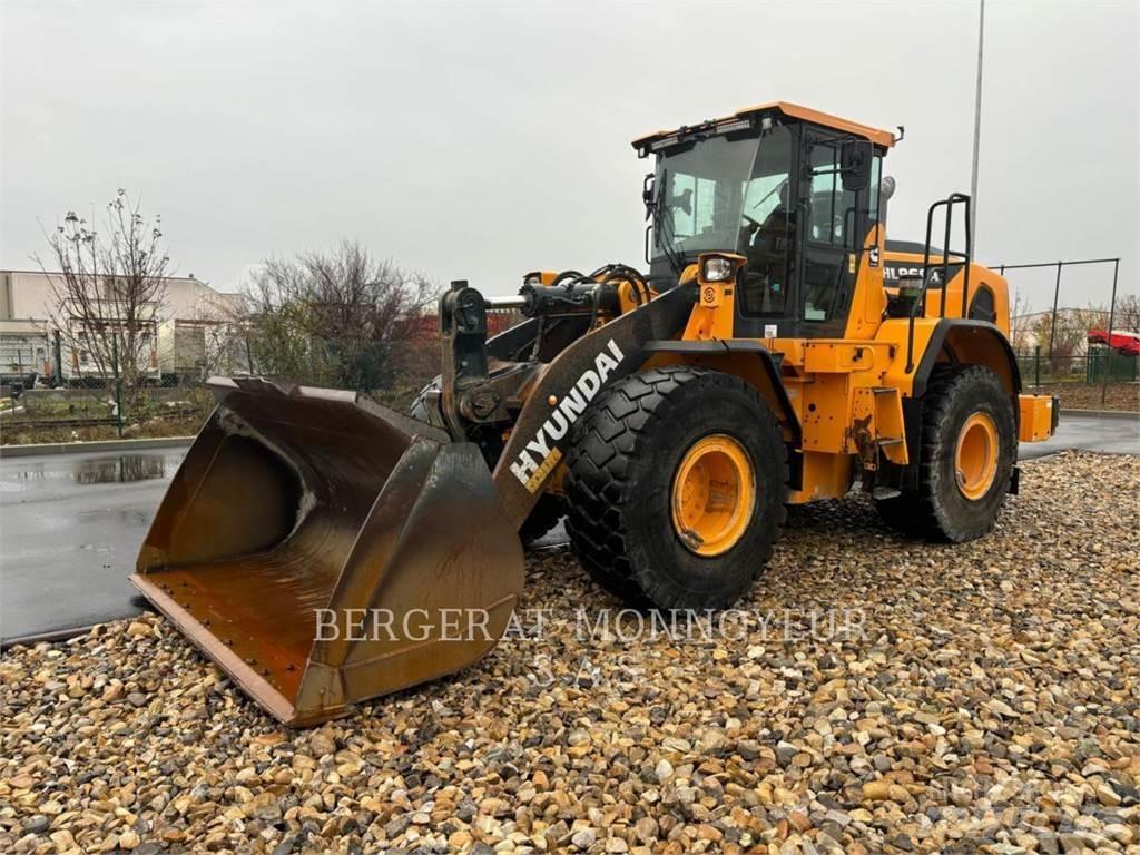 Hyundai HL960A Iekrāvēji uz riteņiem