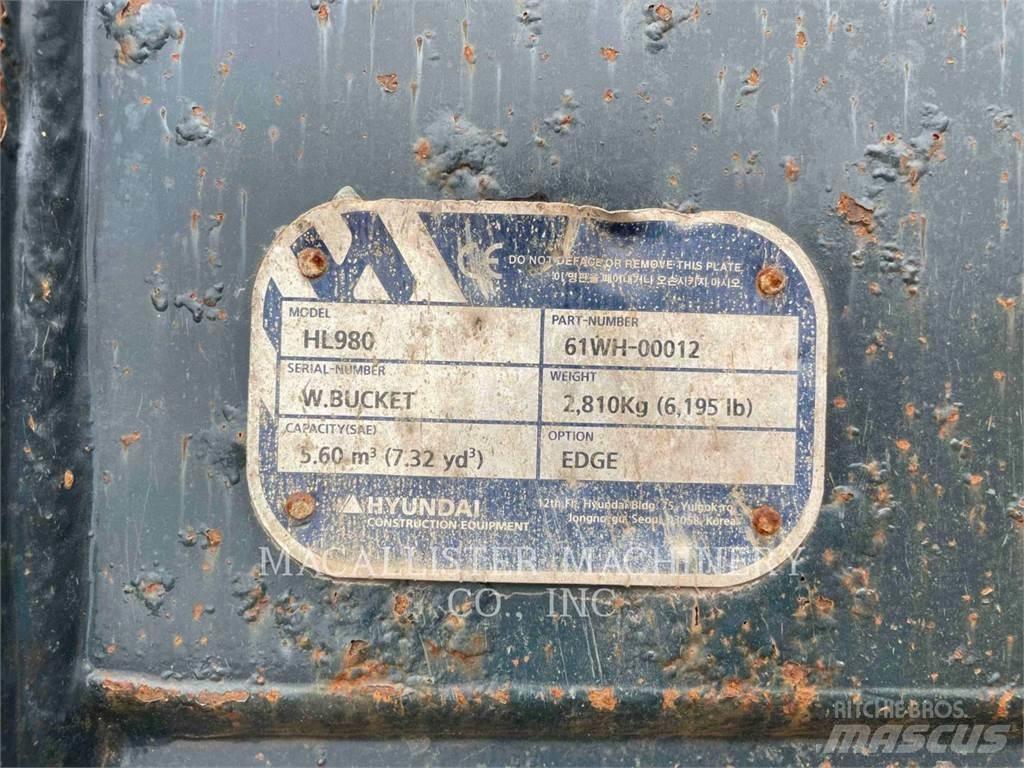 Hyundai HL980XT Iekrāvēji uz riteņiem
