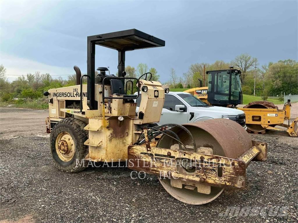 Ingersoll Rand SD70 Vienvalča grunts veltņi