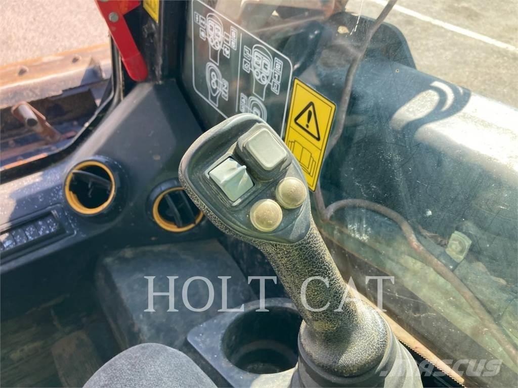 JCB 270T Kāpurķēžu iekrāvēji