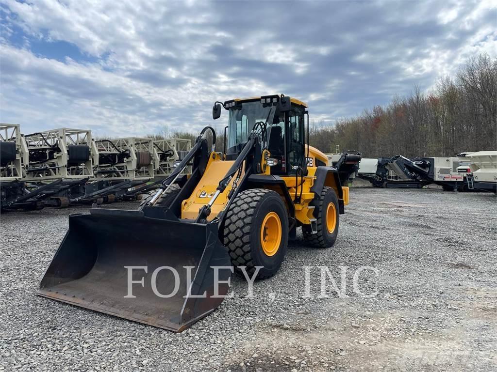 JCB 427 Iekrāvēji uz riteņiem