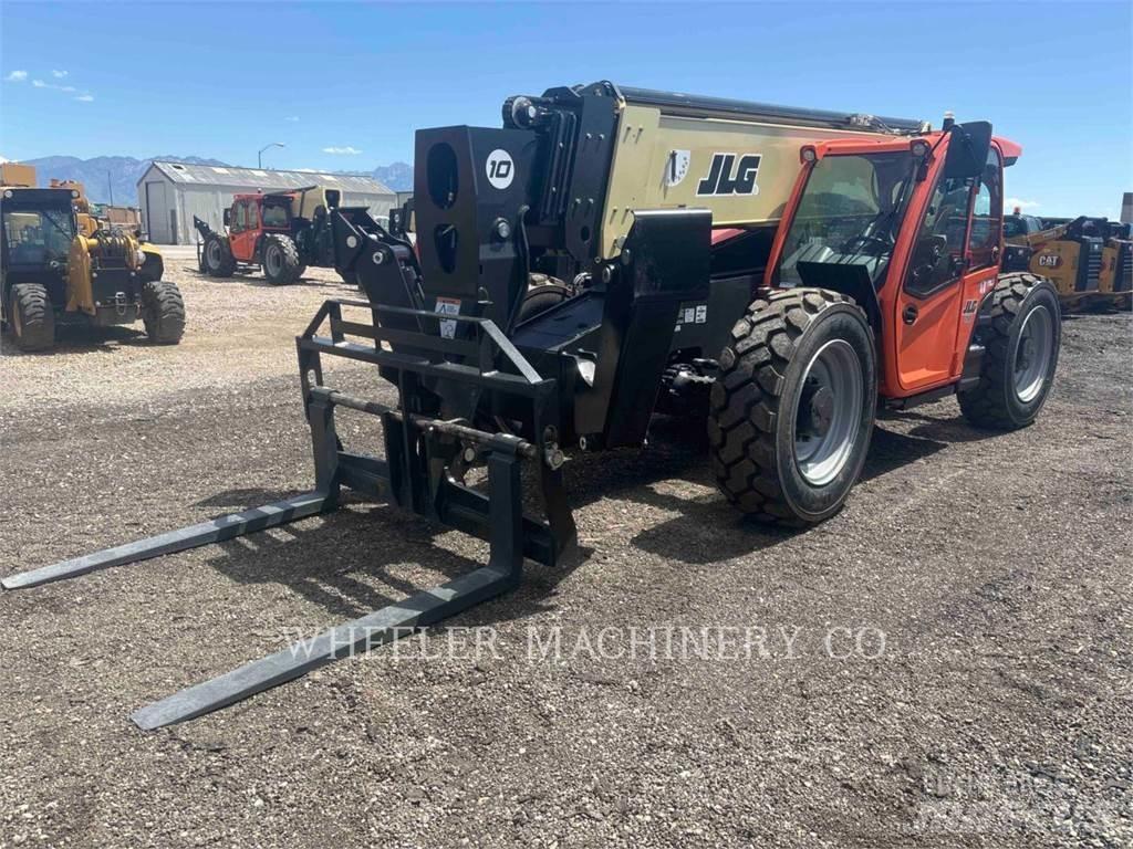 JLG 1055 Teleskopiskie manipulatori