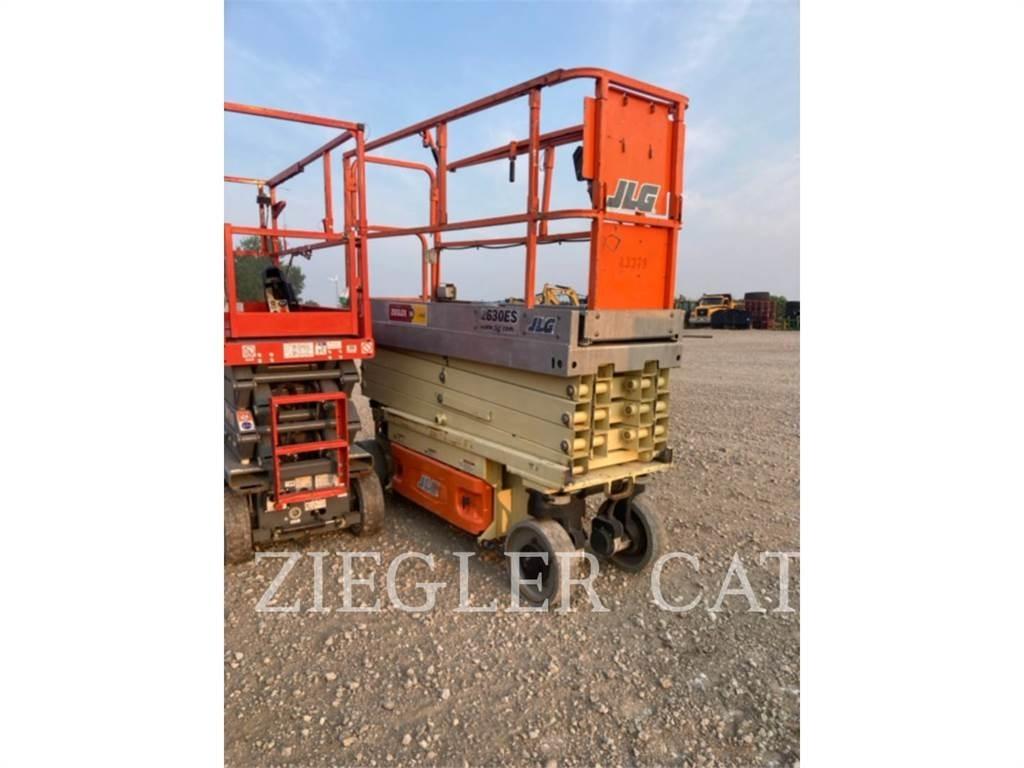 JLG 2630ES Šķerveida pacēlāji