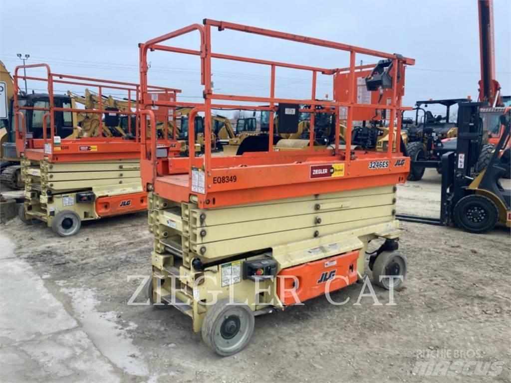 JLG 3246ES Šķerveida pacēlāji