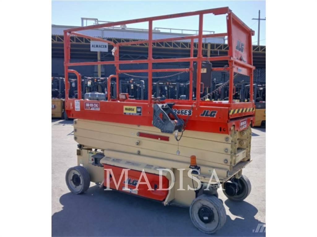 JLG 3246ES Šķerveida pacēlāji