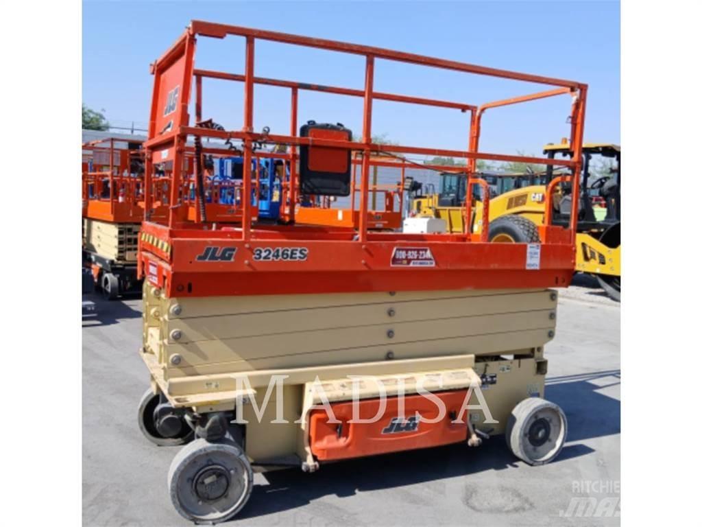 JLG 3246ES Šķerveida pacēlāji