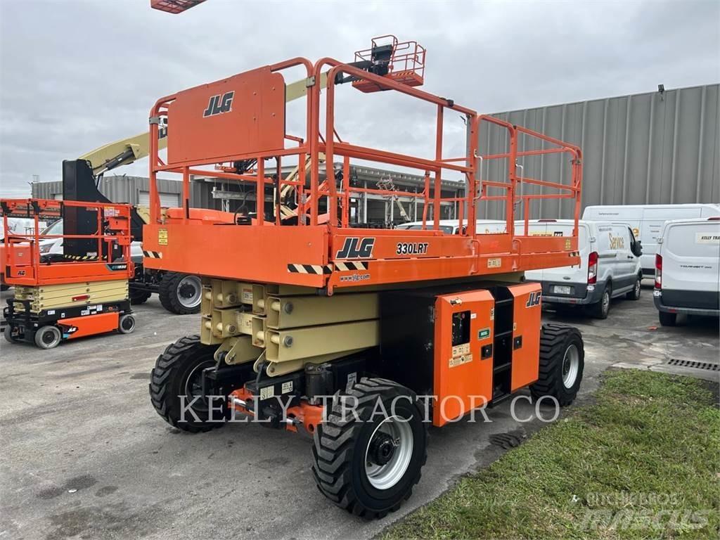JLG 330LTR Šķerveida pacēlāji