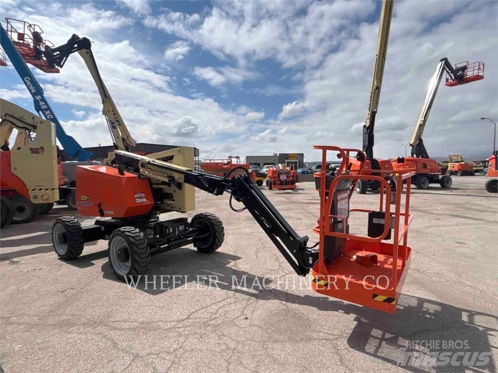 JLG 340AJ Strēles pacēlāji