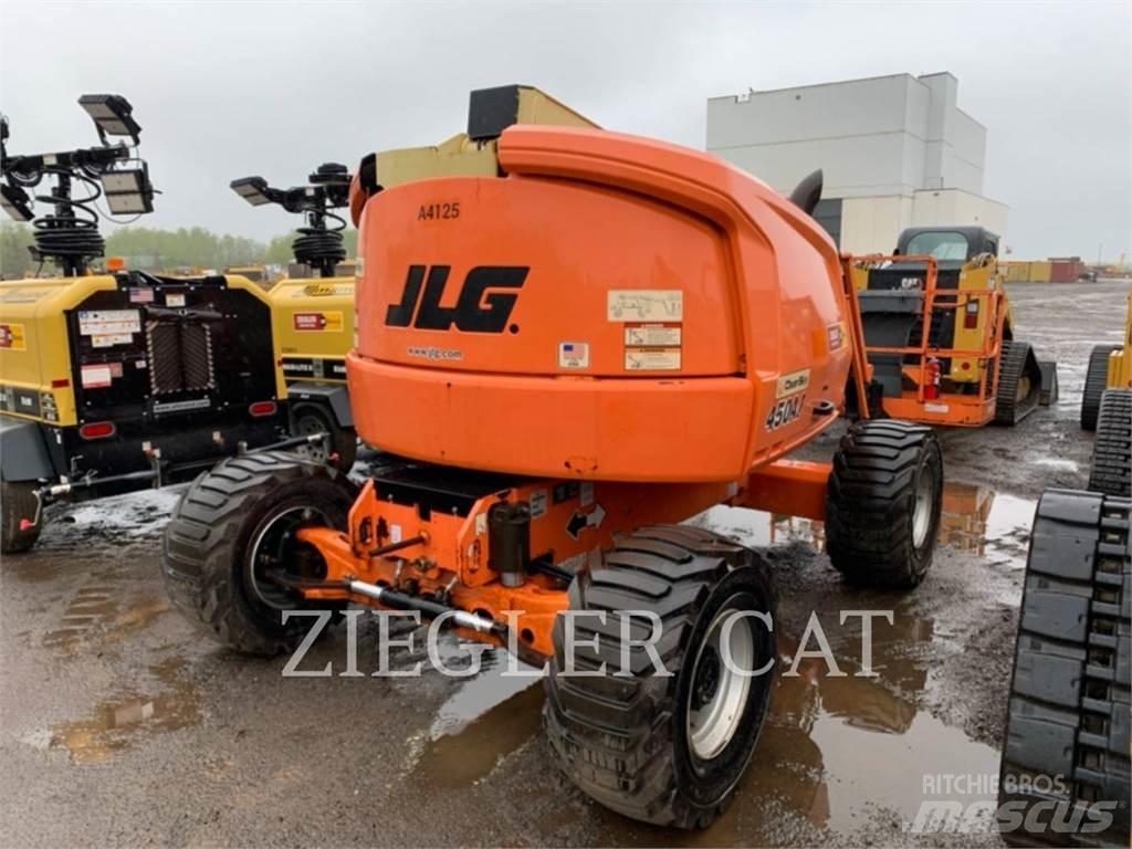 JLG 450AJ Strēles pacēlāji