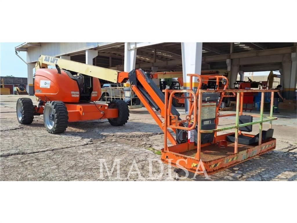 JLG 600AJ Strēles pacēlāji