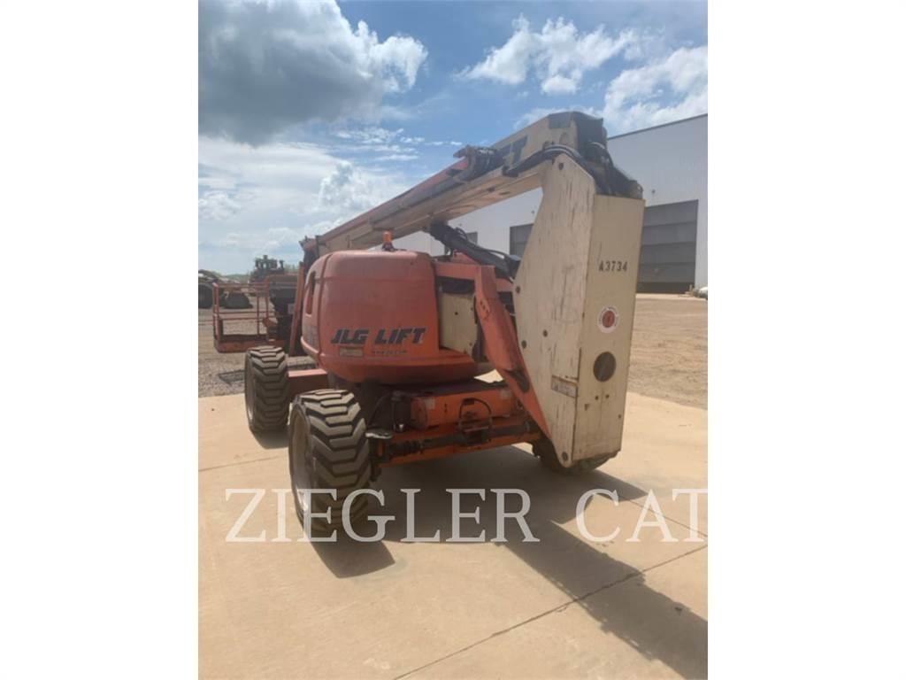 JLG 600AJ Strēles pacēlāji