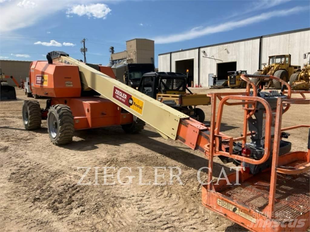 JLG 600S Strēles pacēlāji