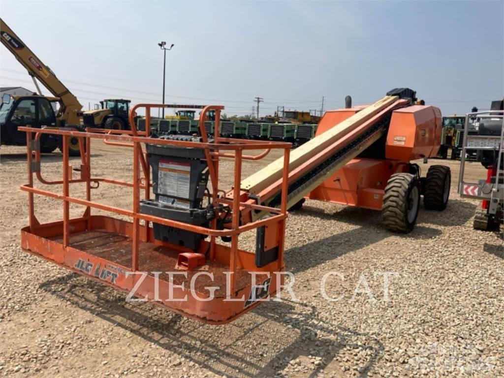 JLG 600S Strēles pacēlāji
