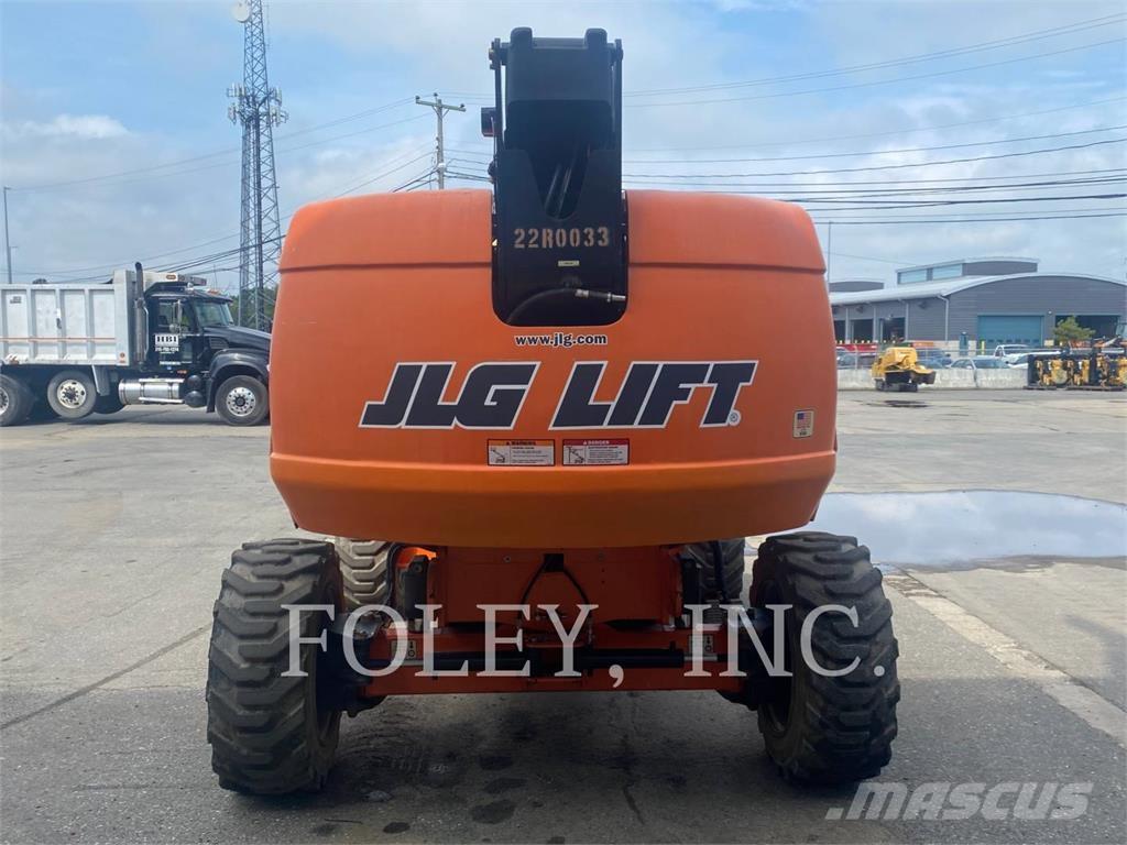 JLG 600S Strēles pacēlāji