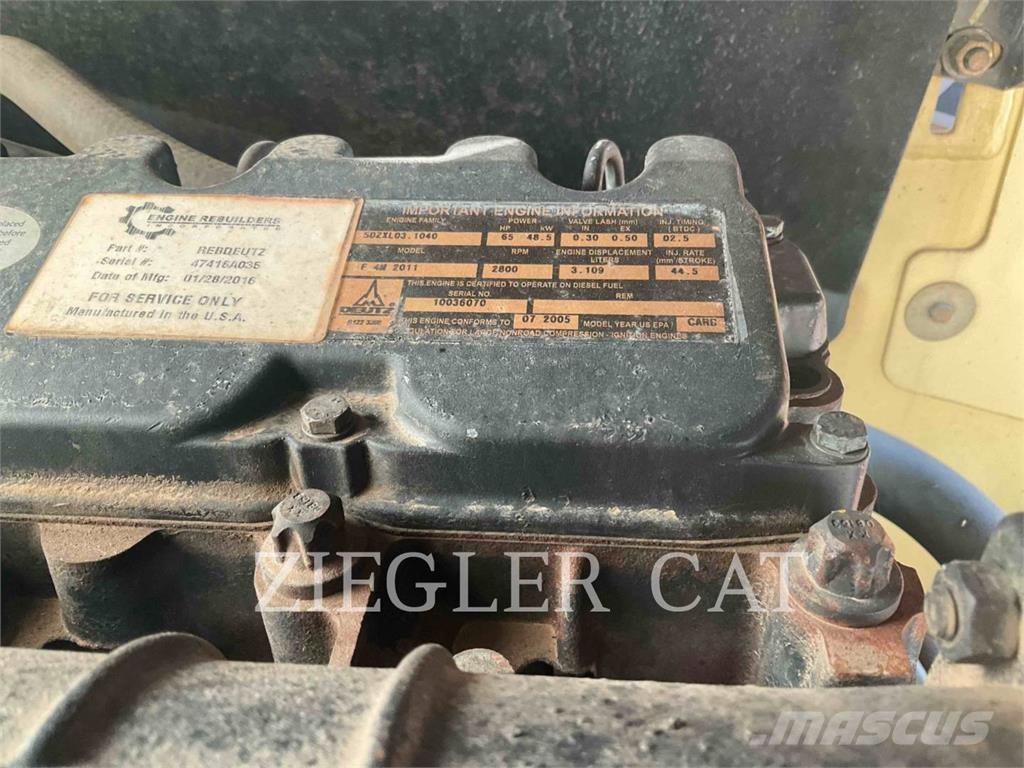 JLG 600S Strēles pacēlāji