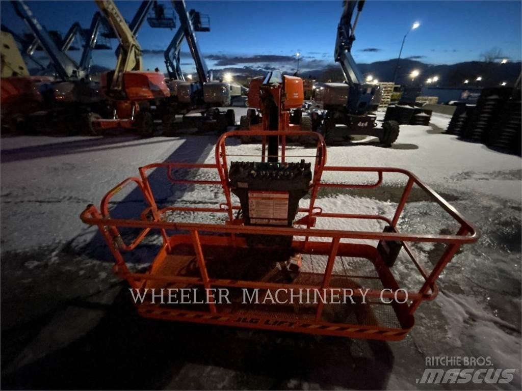 JLG 660SJ Strēles pacēlāji