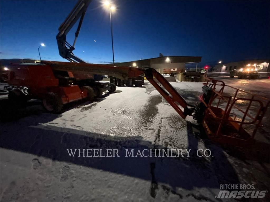 JLG 660SJ Strēles pacēlāji