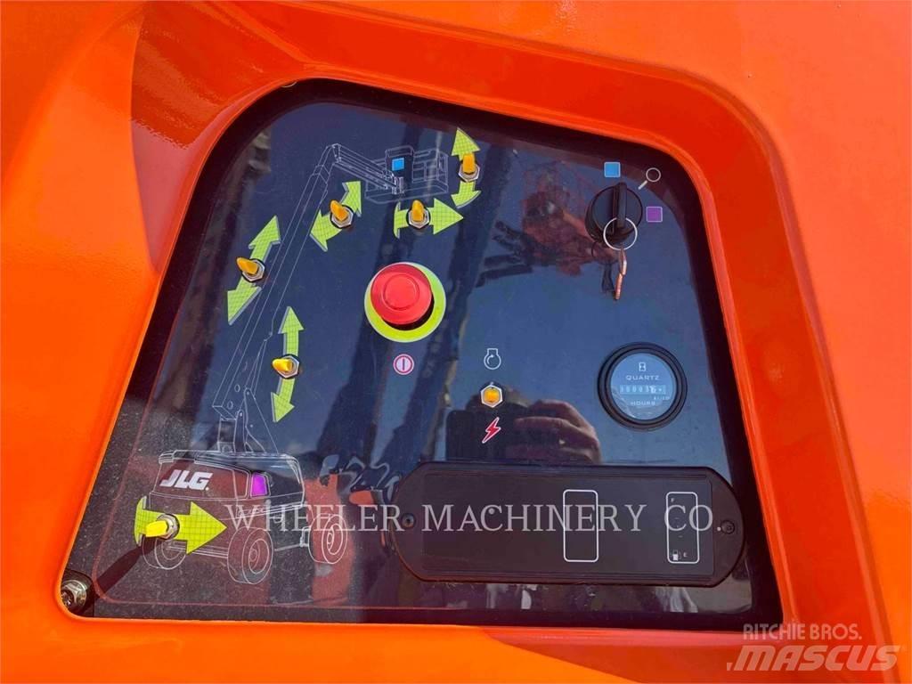 JLG 660SJ Strēles pacēlāji