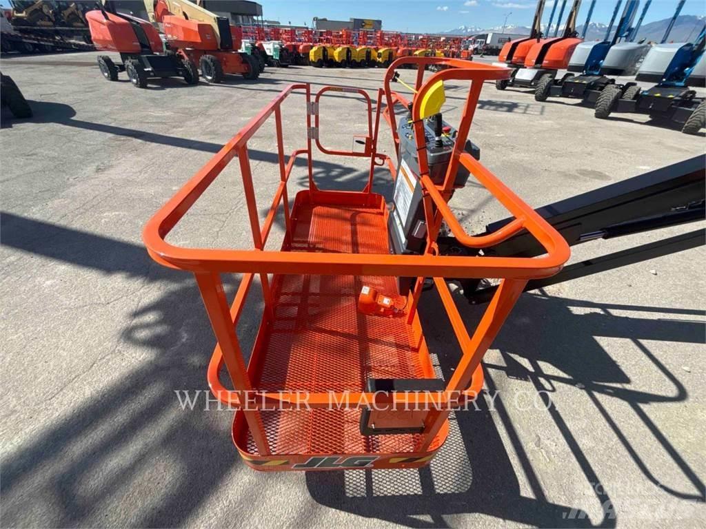 JLG 660SJ Strēles pacēlāji