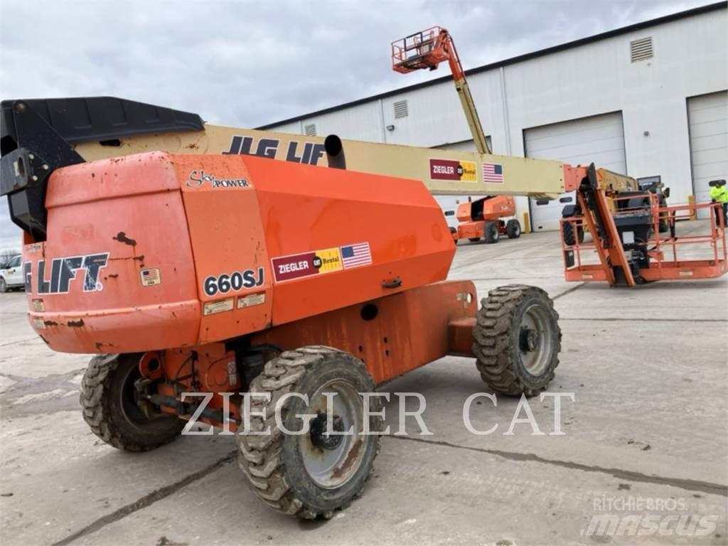 JLG 660SJ Strēles pacēlāji