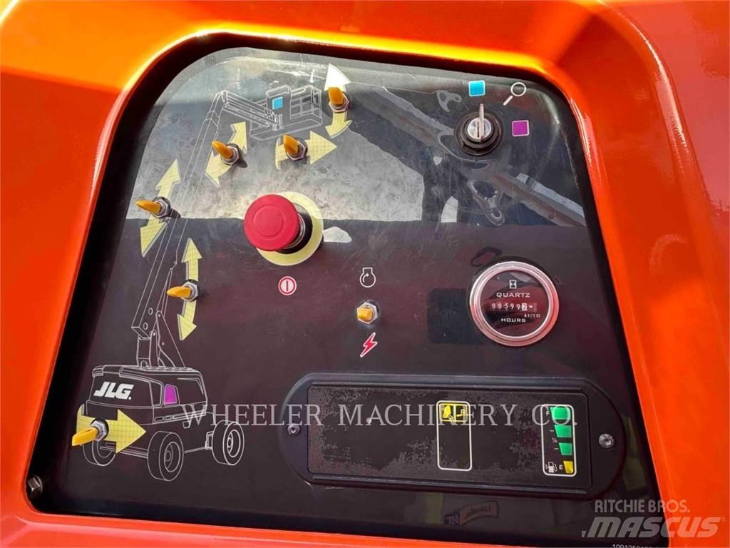 JLG 660SJ Strēles pacēlāji