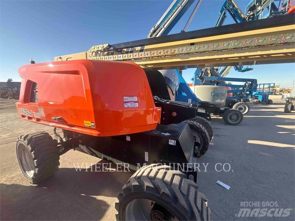JLG 660SJ Strēles pacēlāji