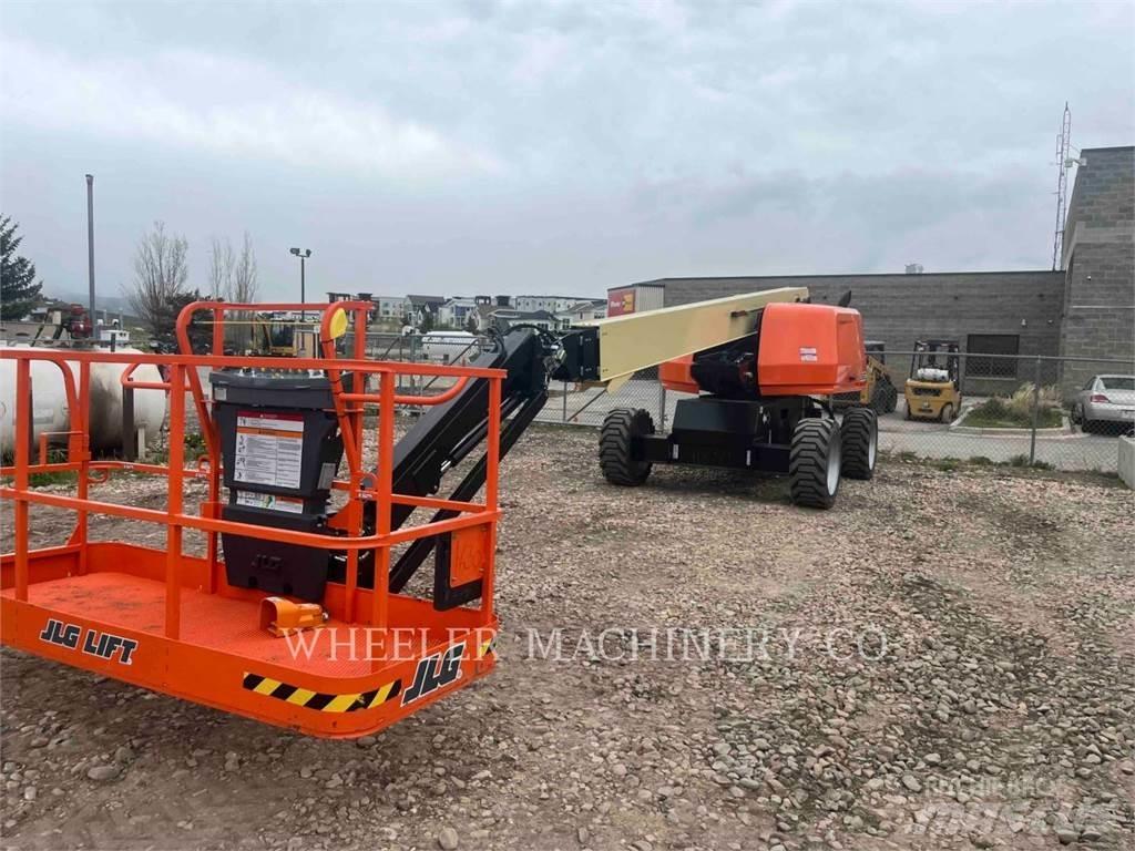 JLG 660SJ Strēles pacēlāji