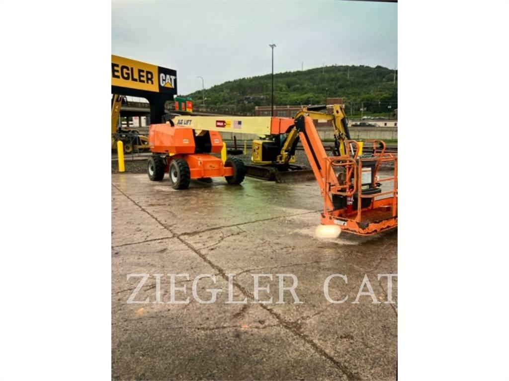 JLG 660SJ Strēles pacēlāji