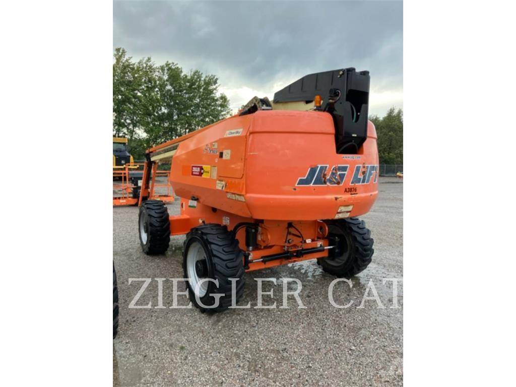 JLG 660SJ Strēles pacēlāji