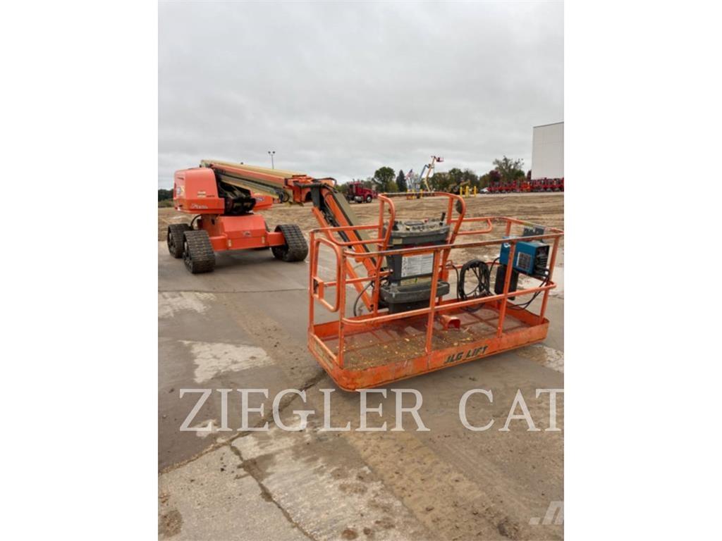 JLG 660SJ Strēles pacēlāji