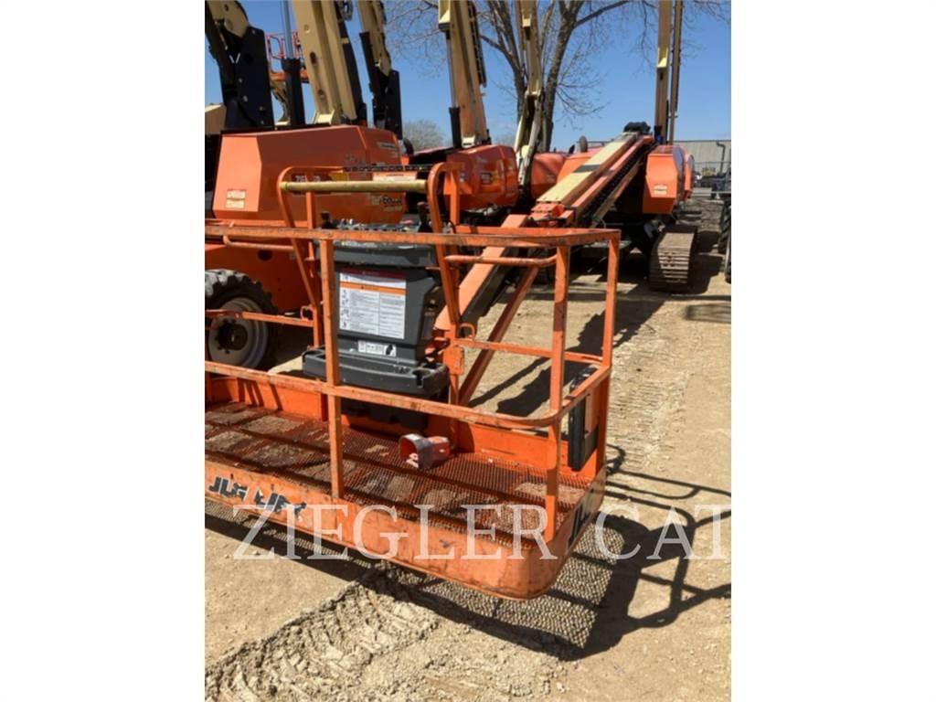 JLG 660SJC Strēles pacēlāji