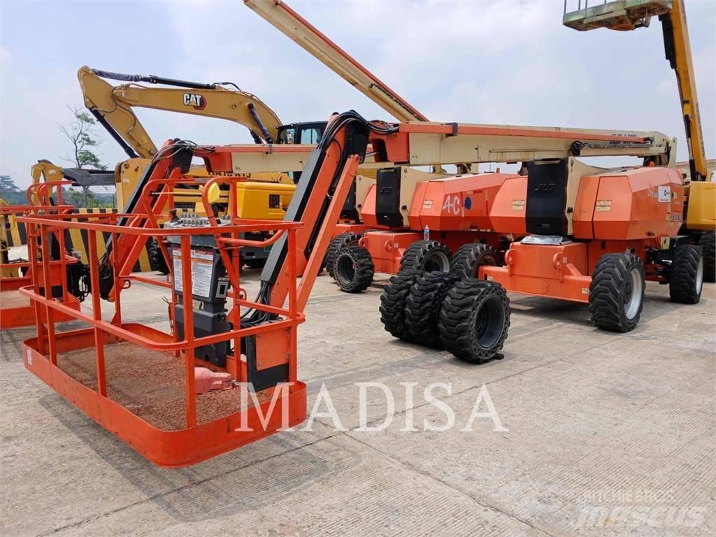 JLG 800 AJ Strēles pacēlāji