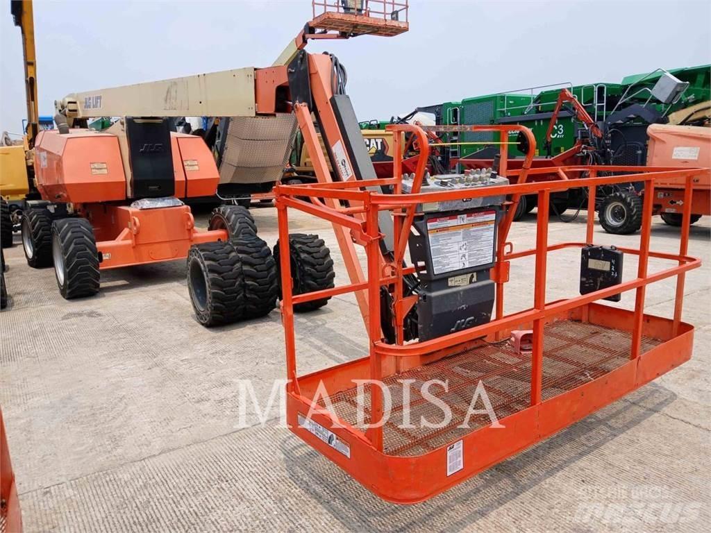 JLG 800 AJ Strēles pacēlāji