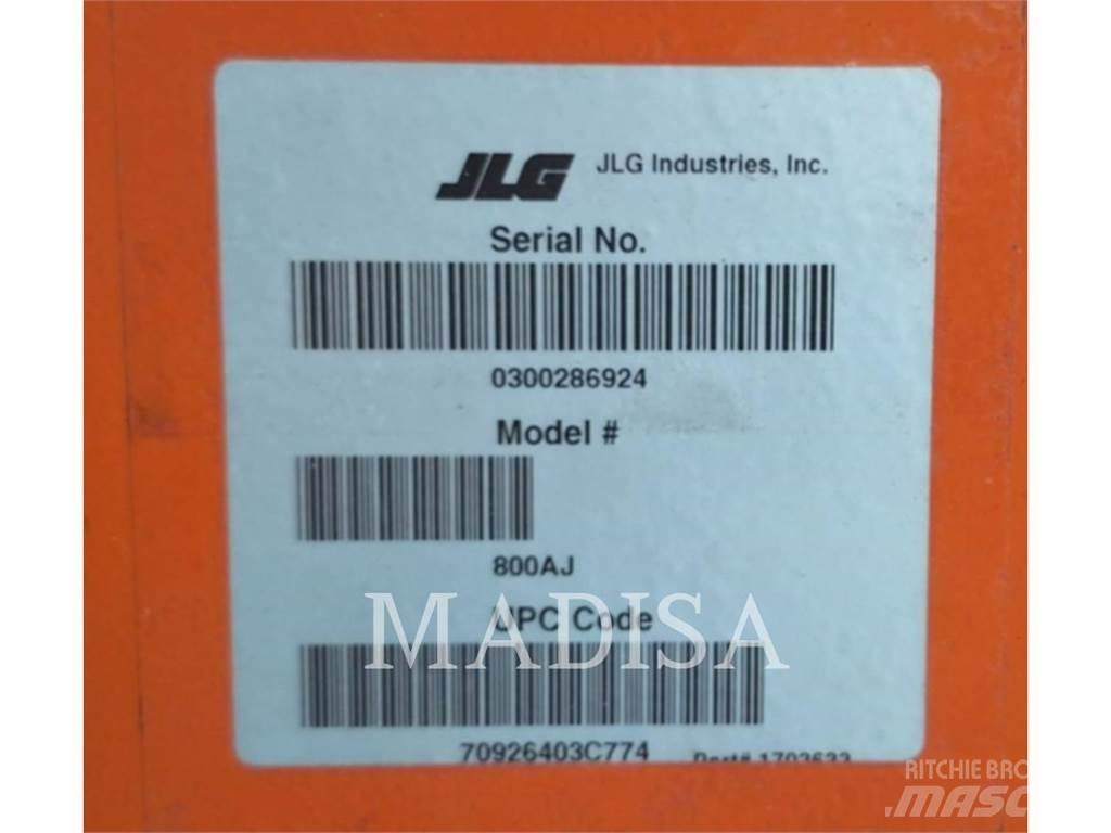JLG 800 AJ Strēles pacēlāji
