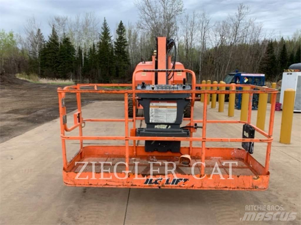 JLG 800AJ Strēles pacēlāji