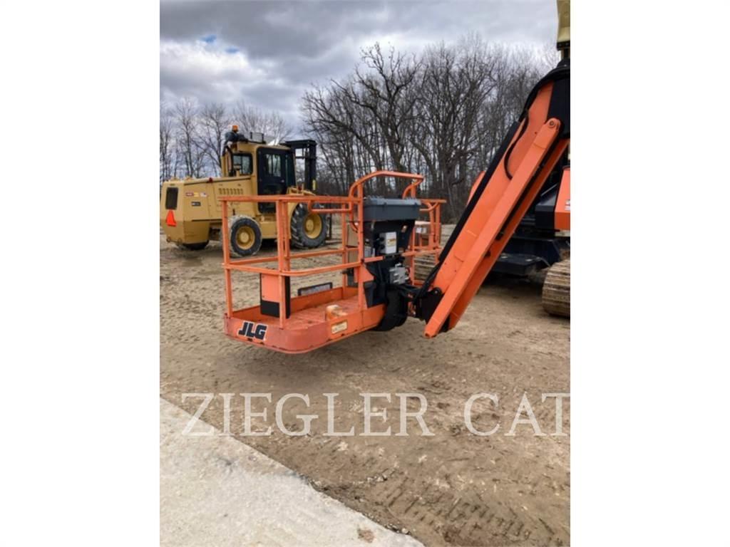 JLG 800AJ Strēles pacēlāji