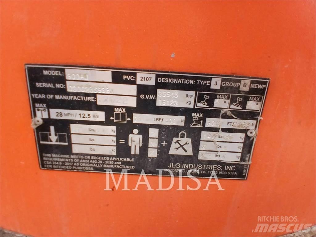 JLG 800AJ Strēles pacēlāji