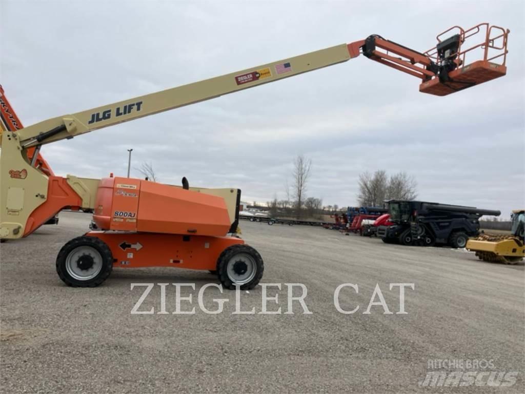 JLG 800AJ Strēles pacēlāji