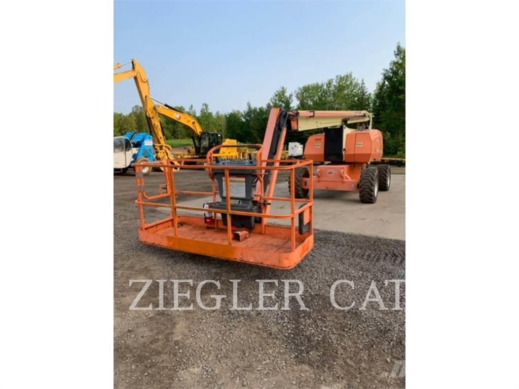 JLG 800AJ Strēles pacēlāji