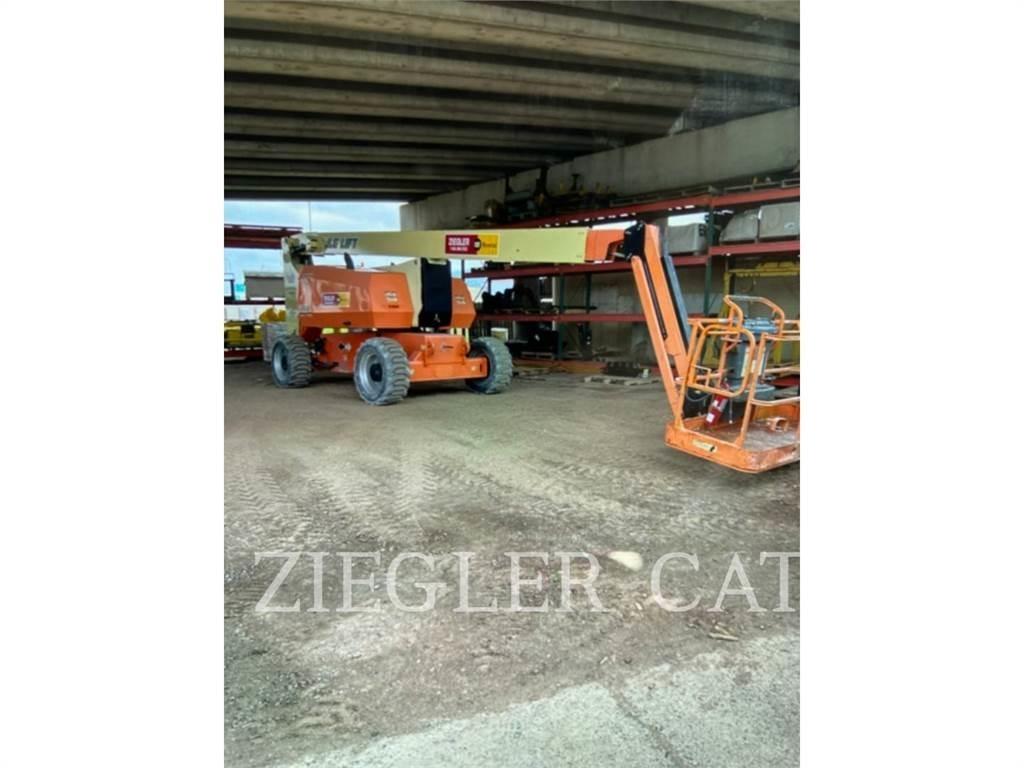 JLG 800AJ Strēles pacēlāji