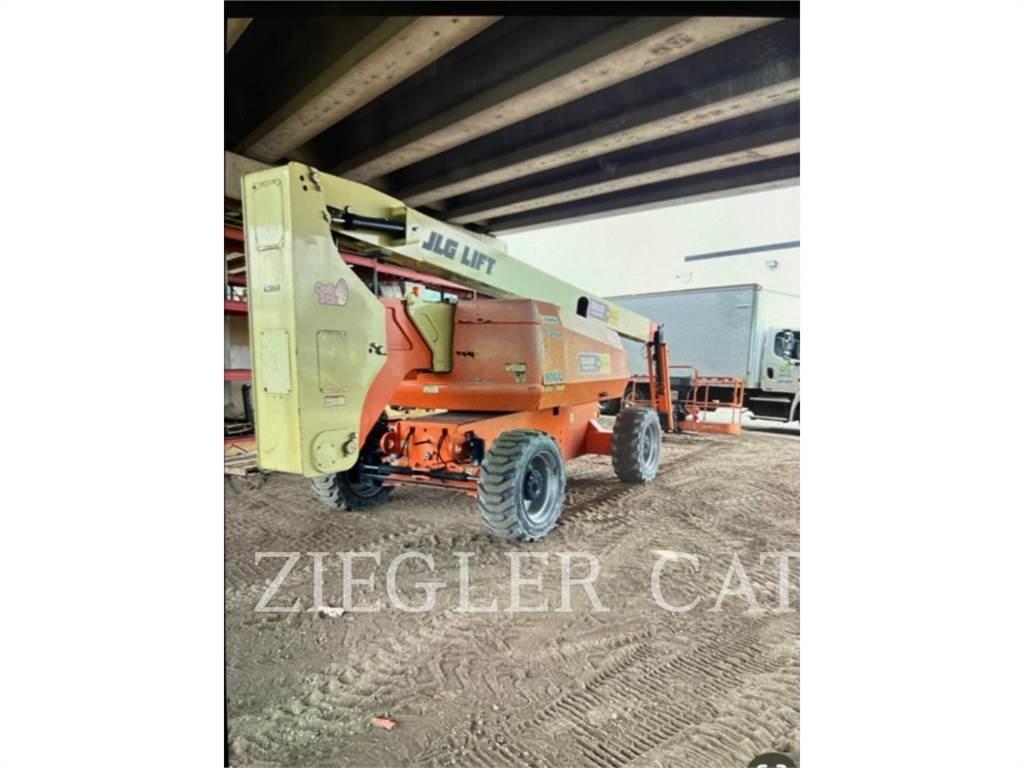 JLG 800AJ Strēles pacēlāji