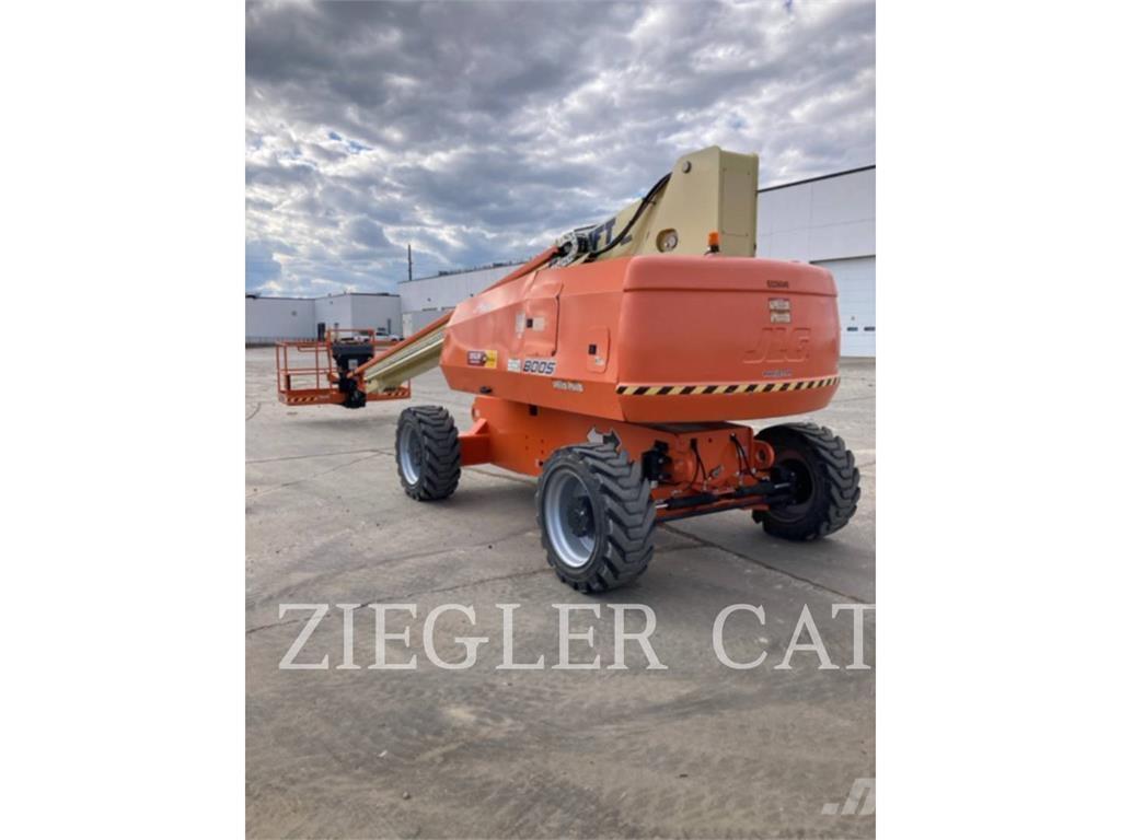 JLG 800S Strēles pacēlāji