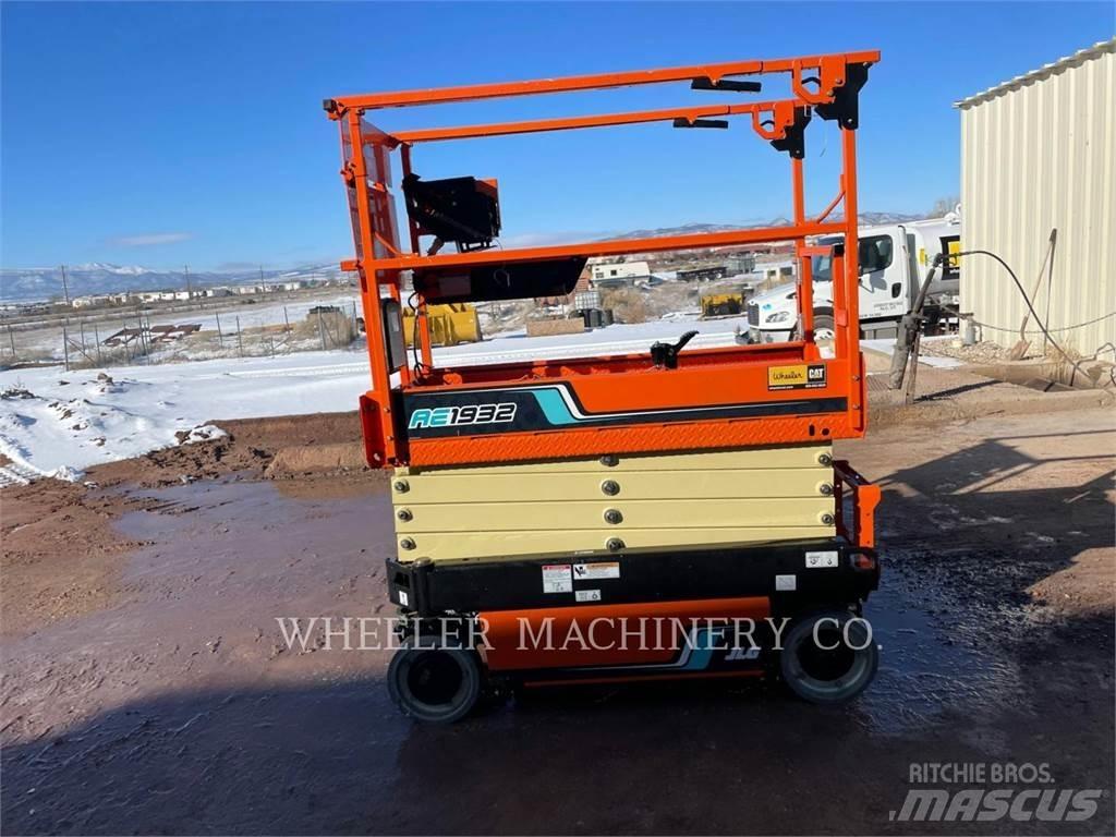 JLG AE1932 Šķerveida pacēlāji